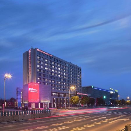 Hilton Garden Inn Shanghai Hongqiao Necc מראה חיצוני תמונה